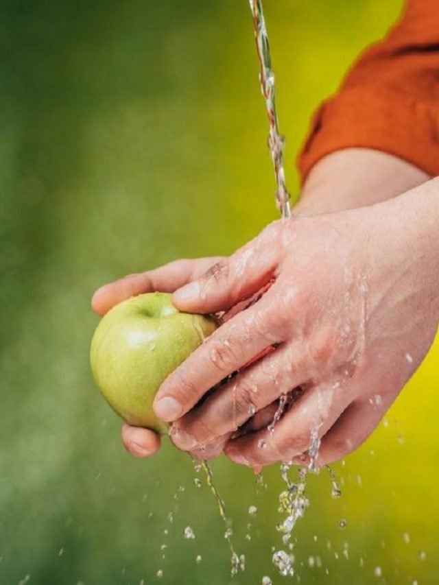 Do not wash the apple before eating for these 3 reasons!